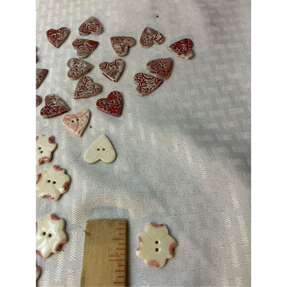 Buttons heart shaped ceramic/ porcelain? Craft Lot - Picture 3 of 3